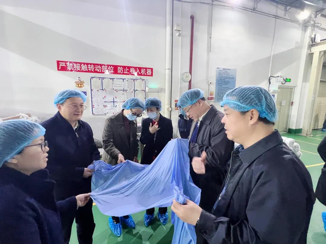 省国资委党委副书记、主任李成带队到必发88网站集团所属佛塑科技调研“专精特新”工作 省国资委党委副书记、主任李成带队到必发88网站集团所属佛塑科技调研“专精特新”工作