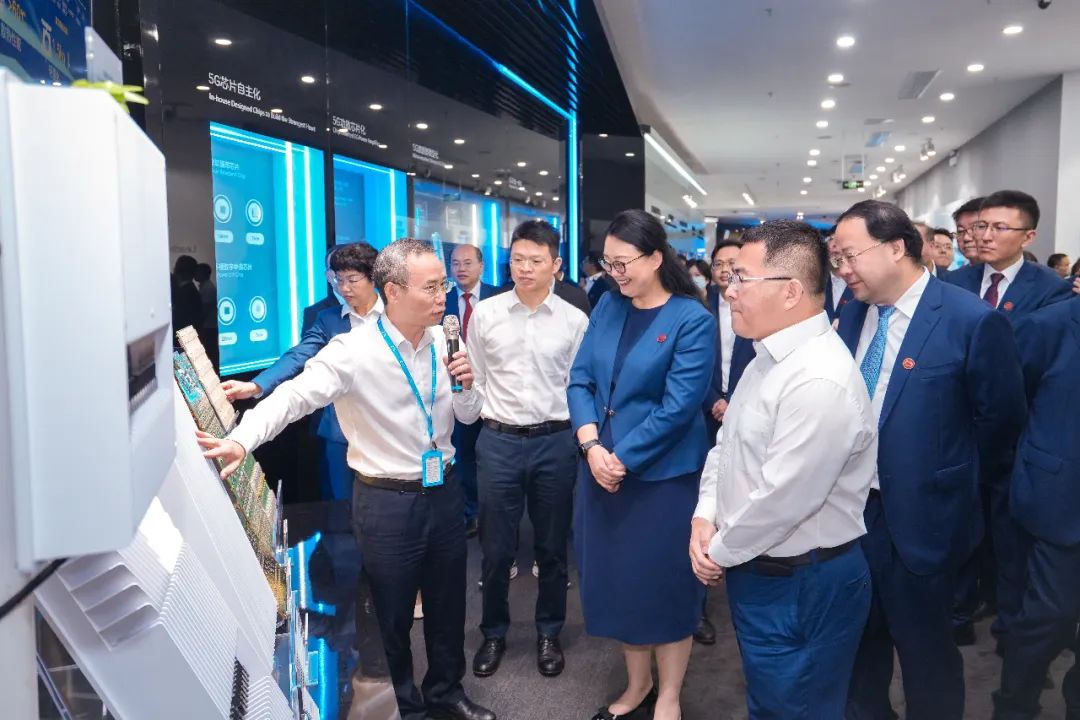 必发88网站集团举办领军人才训练营数字化转型专题培训