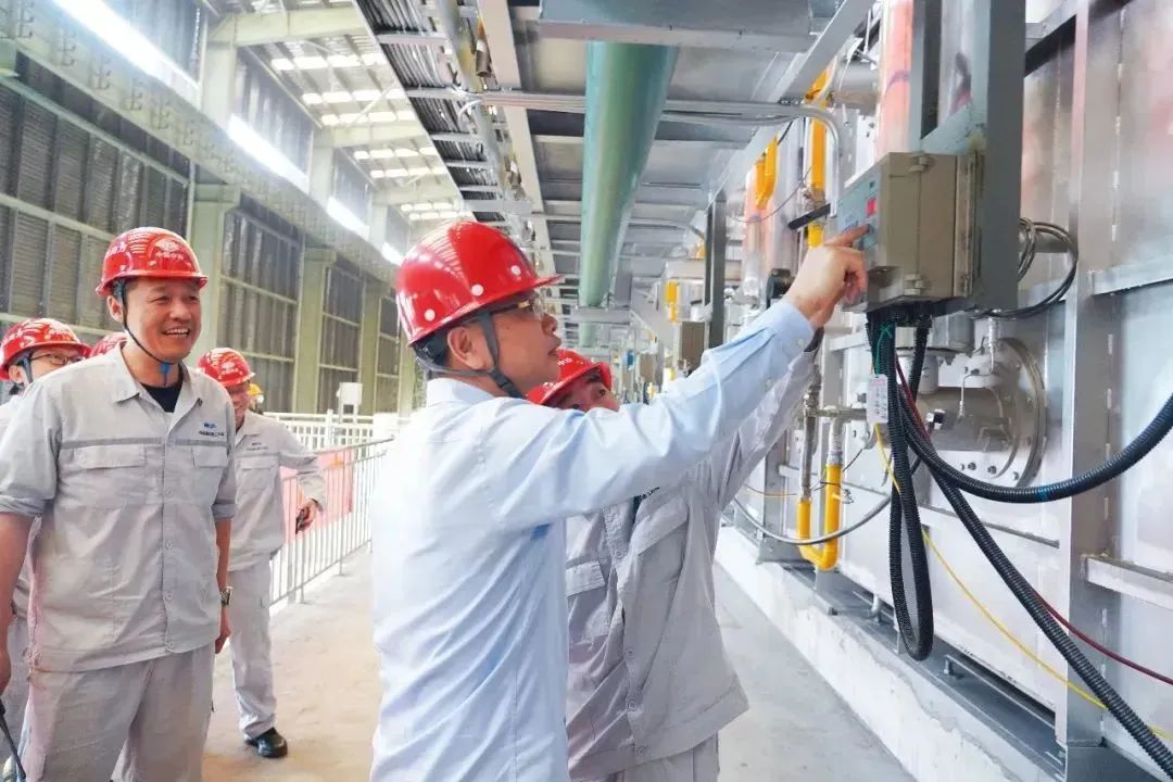 广青压延不锈钢深加工提产增效技改项目3号线退火炉点火成功 广青压延不锈钢深加工提产增效技改项目3号线退火炉点火成功